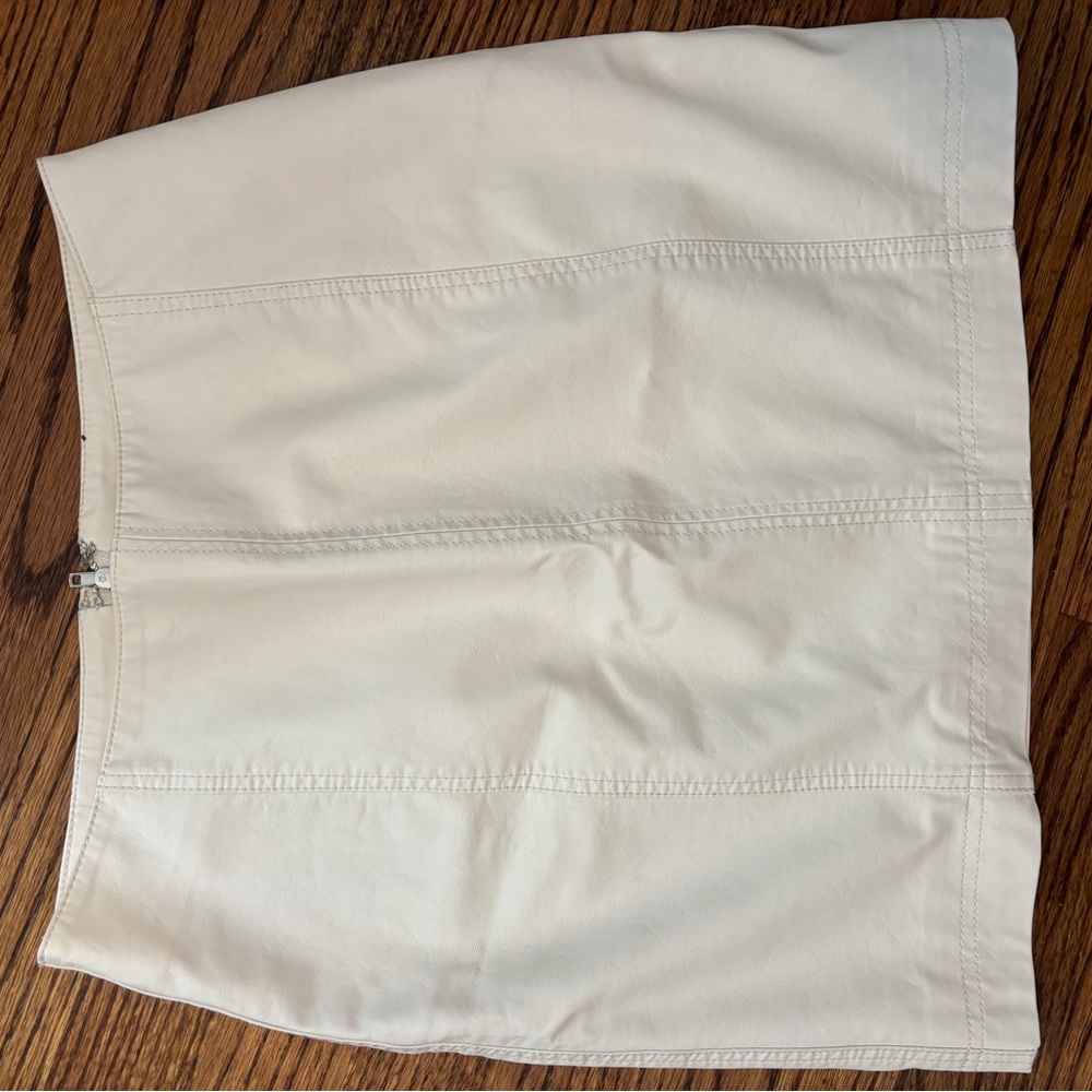 Free People White Leather Mini Skirt Size 2